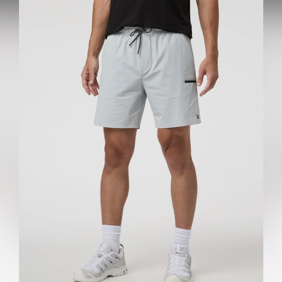 Vuori Men’s “Grafton” Short 7” Inseam with 5” Liner (L) - Picture 1 of 12